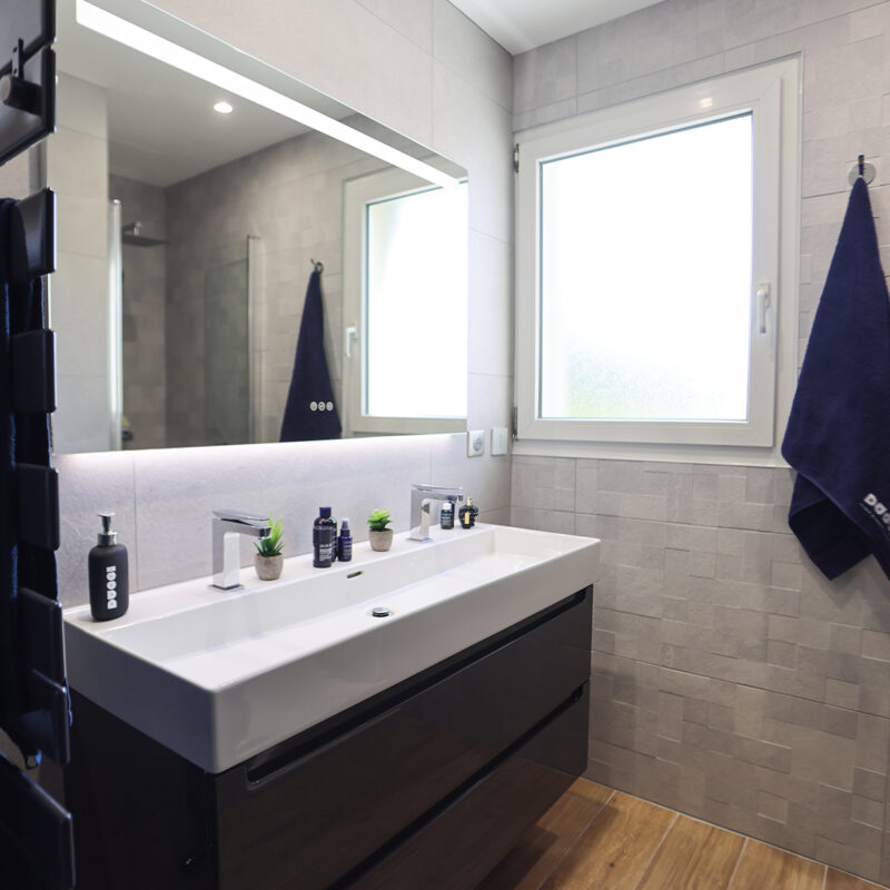 Réalisation d'une salle de bain signature DUCCI Lava Cinder