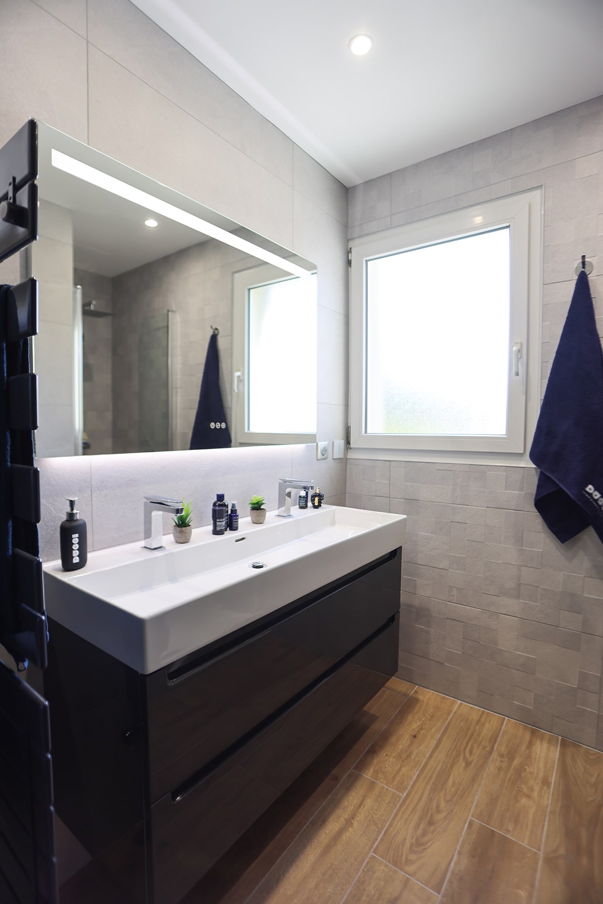 Réalisation d'une salle de bain signature DUCCI Lava Cinder
