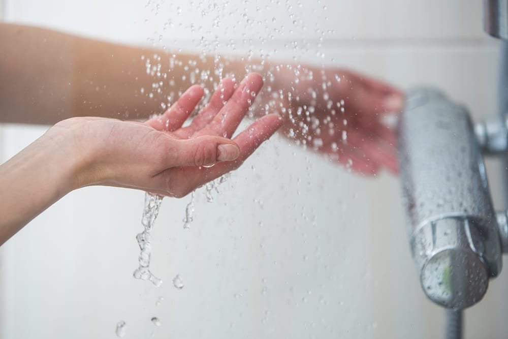 adoucisseur eau mains