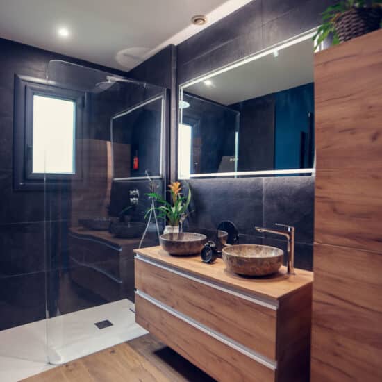 Réalisation d'une salle de bain signature DUCCI Lava Graphite